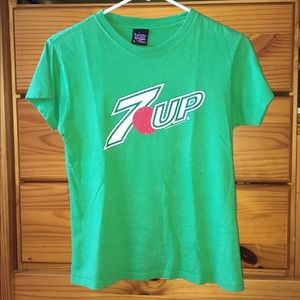 7 UP tshirt